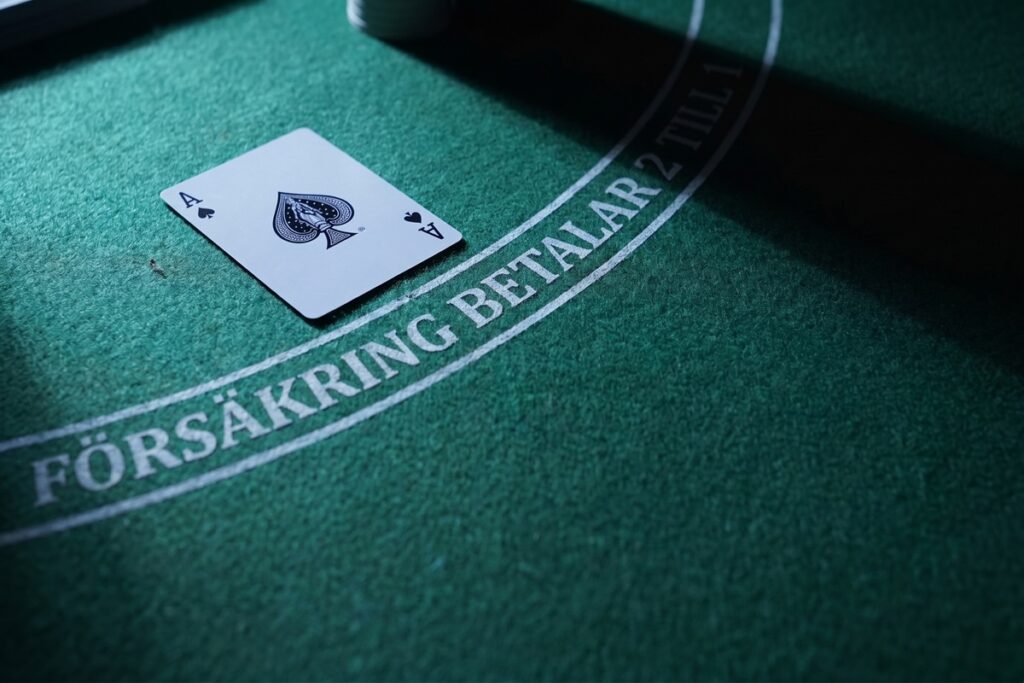 Dealerns ess som utlöser erbjudandet om försäkring blackjack